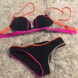 VS bikini